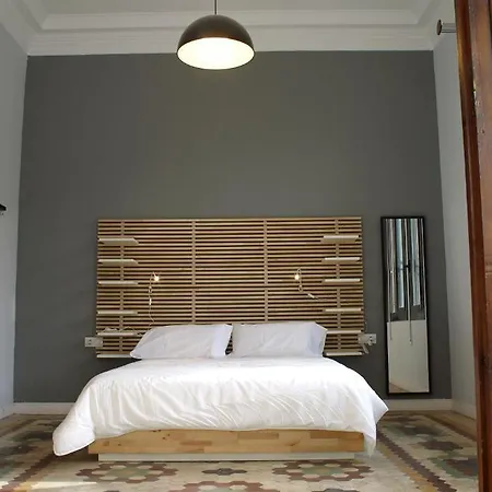 G And G 2* Barcelona