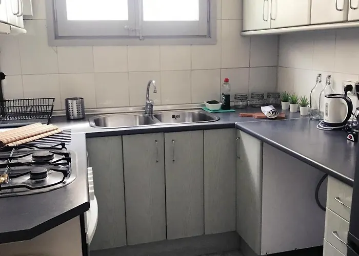 G And G 2* Barcelona